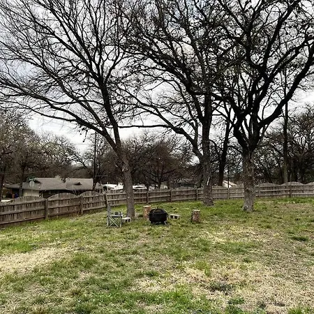 Cozy 3-Bed Garden Home - 10 Mins To Ut Stadium And Downtown Austin Exterior photo
