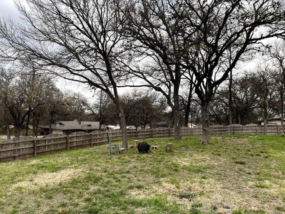 Cozy 3-bed Garden - 10 Mins To Ut Stadium And Downtown *